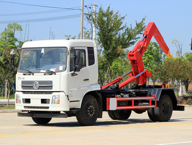 東風(fēng)天錦國(guó)六車廂可卸式垃圾車